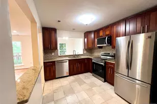 555 Ridge Ln, Fort Lee, NJ 07024 - Photo 13
