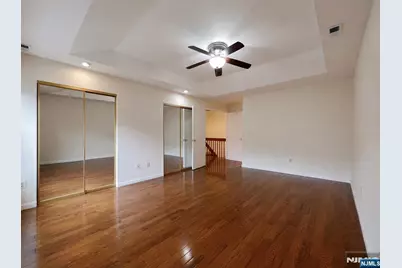 555 Ridge Lane, Fort Lee, NJ 07024 - Photo 23