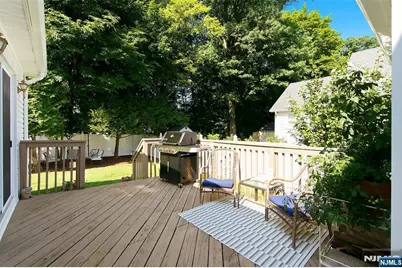 11 Monroe Avenue, Roseland, NJ 07068 - Photo 23