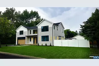 171 Newcomb Road, Tenafly, NJ 07670 - Photo 5
