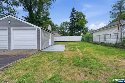 37 Colfax Avenue, Roselle Park, NJ 07204 - Photo 29