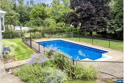48 Andover Drive, Wayne, NJ 07470 - Photo 7