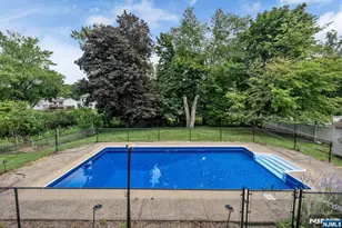 48 Andover Dr, Wayne, NJ 07470 - Photo 9