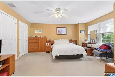 2053 Charles Court, Mahwah, NJ 07430 - Photo 25
