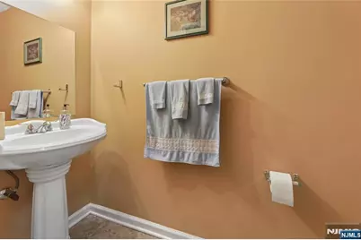 2053 Charles Court, Mahwah, NJ 07430 - Photo 21