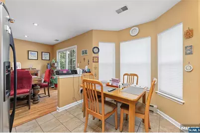 2053 Charles Court, Mahwah, NJ 07430 - Photo 15