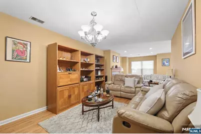 2053 Charles Court, Mahwah, NJ 07430 - Photo 11