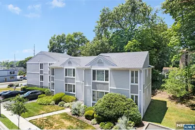 2 Grand 3 #3, Hawthorne, NJ 07506 - Photo 21