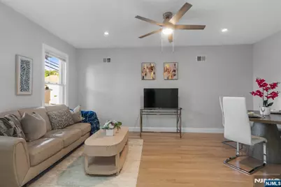 96 Washington, Lodi, NJ 07644 - Photo 5
