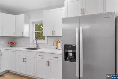 96 Washington, Lodi, NJ 07644 - Photo 3