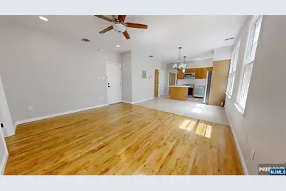 11 Schuyler Court R2 #R2, Kearny, NJ 07032 - Photo 9