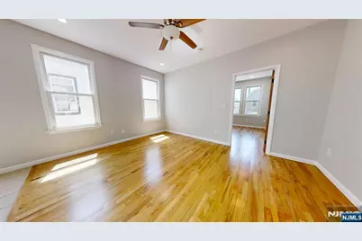 11 Schuyler Court R2 #R2, Kearny, NJ 07032 - Photo 5