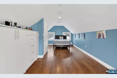 577 Grenville Avenue, Teaneck Township, NJ 07666 - Photo 31