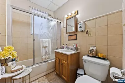 284-286 12th Street, Newark, NJ 07107 - Photo 9