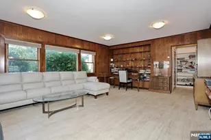 1116 Trafalgar St, Teaneck Township, NJ 07666 - Photo 5