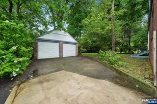 1094 Belle Ave, Teaneck Township, NJ 07666 - Photo 23
