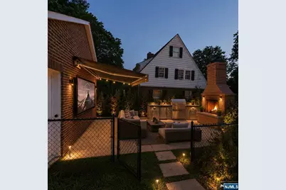 210 Spring Valley Avenue, Hackensack, NJ 07601 - Photo 43
