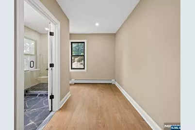 210 Spring Valley Avenue, Hackensack, NJ 07601 - Photo 27