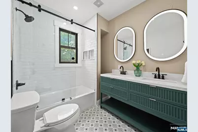210 Spring Valley Avenue, Hackensack, NJ 07601 - Photo 23