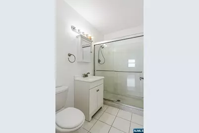 7855 Boulevard East 27H #27H, North Bergen, NJ 07047 - Photo 15