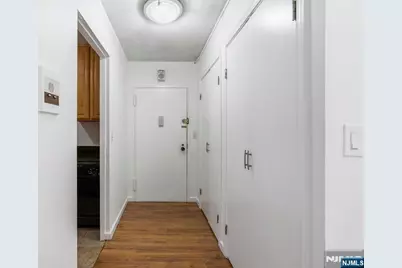 7855 Boulevard East 27H #27H, North Bergen, NJ 07047 - Photo 7