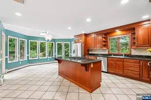 922 Hilltop Terrace, Franklin Lakes, NJ 07417 - Photo 23