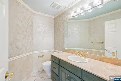 922 Hilltop Terrace, Franklin Lakes, NJ 07417 - Photo 17