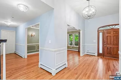 922 Hilltop Terrace, Franklin Lakes, NJ 07417 - Photo 3