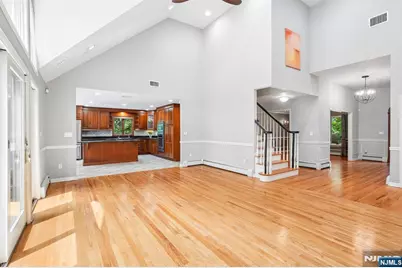 922 Hilltop Terrace, Franklin Lakes, NJ 07417 - Photo 7