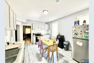 35 Krueger, Passaic, NJ 07055 - Photo 5