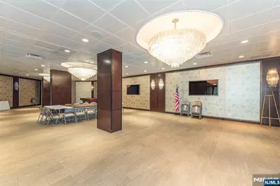 2 Claridge Drive 8Hw #8HW, Verona, NJ 07044 - Photo 33