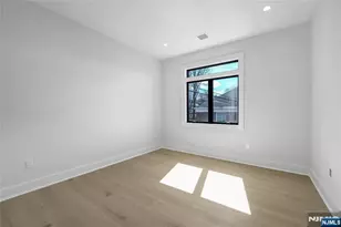 401 B Grand Ave 401 B, Leonia, NJ 07605 - Photo 17