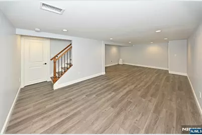 39-37 Sycamore Drive, Fair Lawn, NJ 07410 - Photo 21