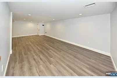 39-37 Sycamore Drive, Fair Lawn, NJ 07410 - Photo 19