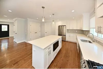 39-37 Sycamore Drive, Fair Lawn, NJ 07410 - Photo 7