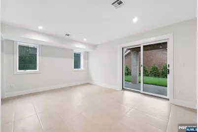 55 Washington Avenue, Cliffside Park, NJ 07010 - Photo 43