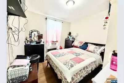 37 Krueger Place, Passaic, NJ 07055 - Photo 7