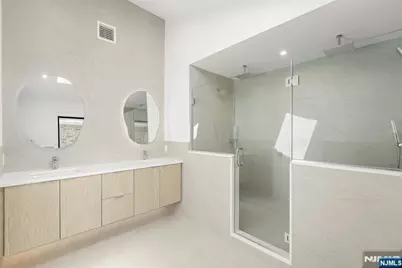 264 Grant Avenue, Cliffside Park, NJ 07010 - Photo 5
