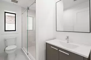 264 Grant Ave, Cliffside Park, NJ 07010 - Photo 39