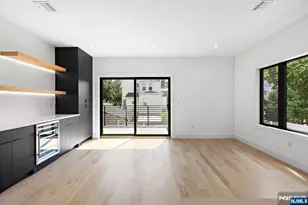 264 Grant Ave, Cliffside Park, NJ 07010 - Photo 15