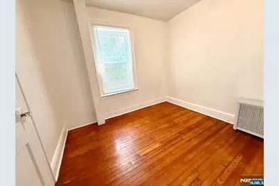 618 Jersey Street 1 #1, Harrison, NJ 07029 - Photo 5
