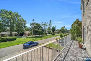 290 Mohegan Way, Fort Lee, NJ 07024 - Photo 29