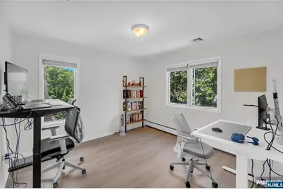 290 Mohegan Way, Fort Lee, NJ 07024 - Photo 25