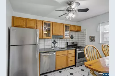 1279 Valley Road B #B, Wayne, NJ 07470 - Photo 9