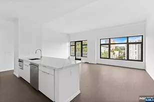 143 Old River Road 601, Edgewater, NJ 07020 - Photo 3