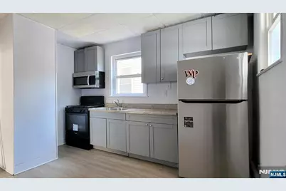 78 Van Buren Street, Passaic, NJ 07055 - Photo 5