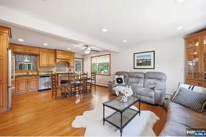 355 Woodland Road, New Milford, NJ 07646 - Photo 7