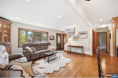 355 Woodland Road, New Milford, NJ 07646 - Photo 9