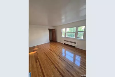 350 Park Avenue 5 #5, Fairview, NJ 07022 - Photo 1