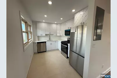 307 9th Street 3A #3A, Fairview, NJ 07022 - Photo 3